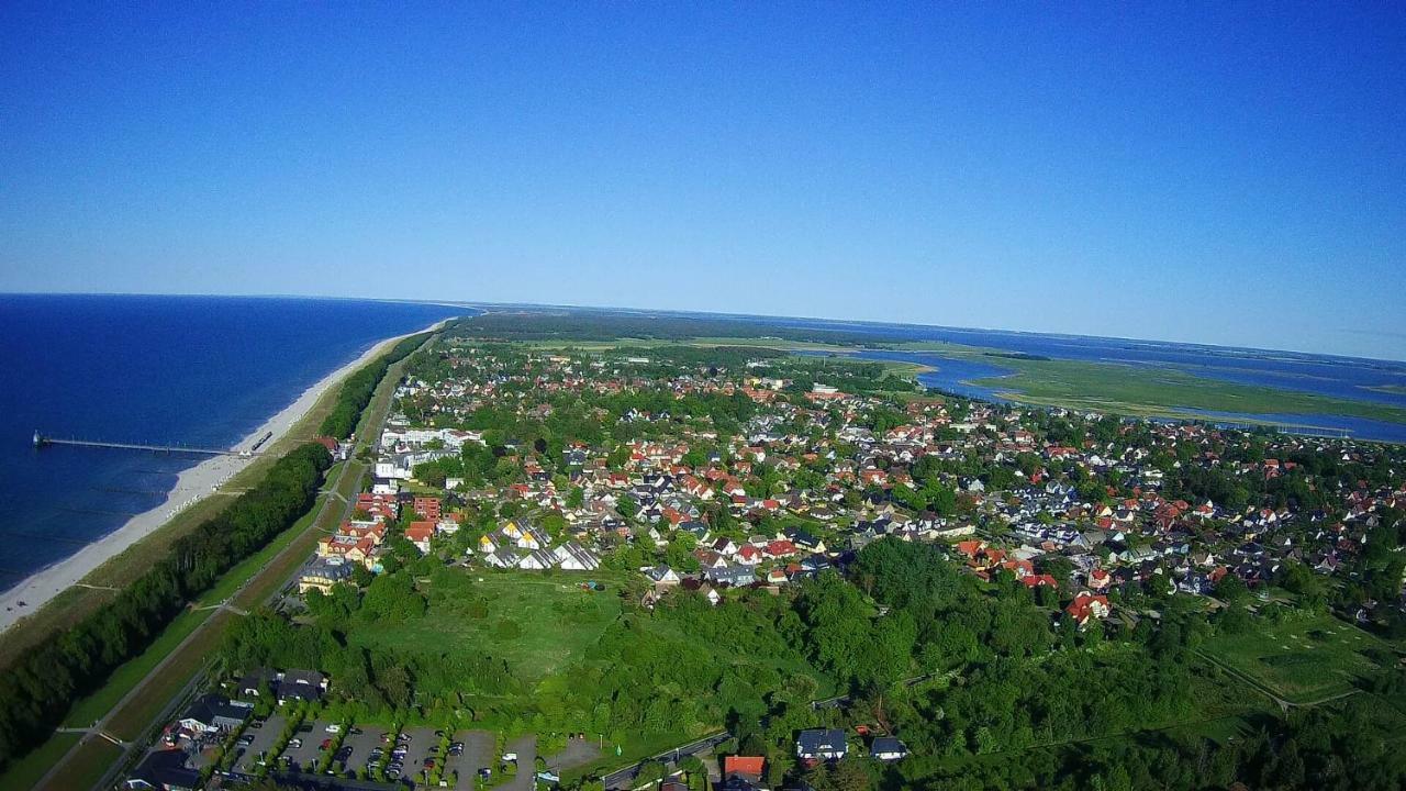 Ferienwohnung Haus Nadine Ostseeheilbad Ostseeheilbad Zingst Exterior foto